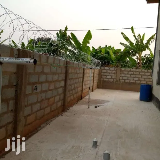 Electric Fencing and Security Camera Expect · Photo 1