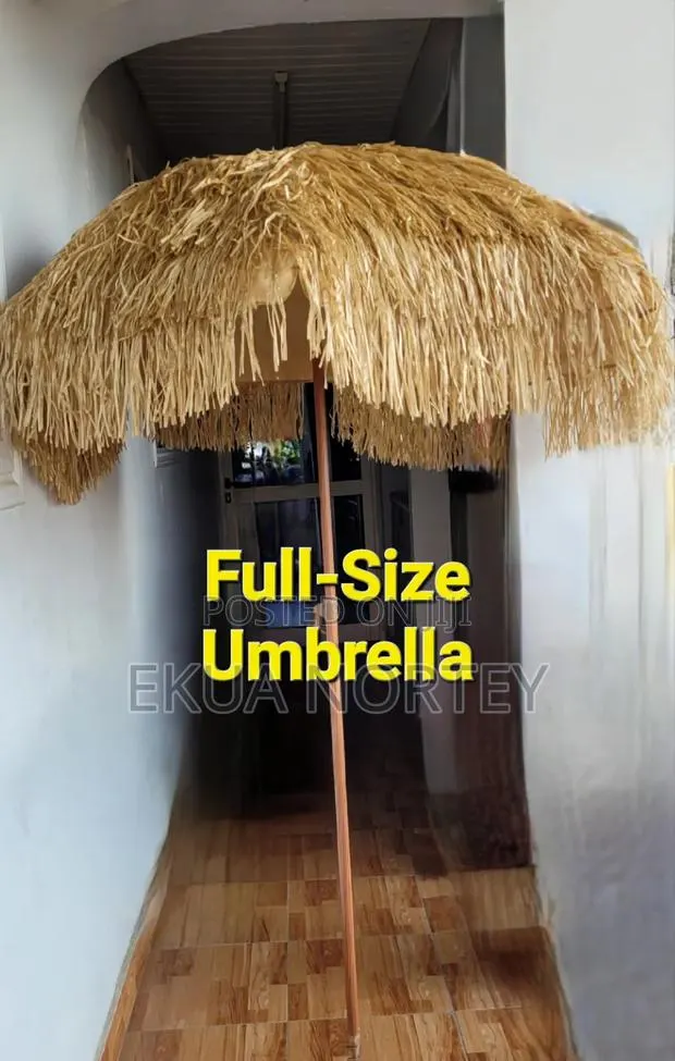 Tropical Umbrella/Canopy (Faux Grass) · Photo 1