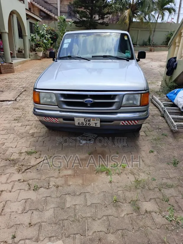 Ford Ranger XLT 4x2 Regular Cab 112 in. WB 1998 Silver · Photo 1