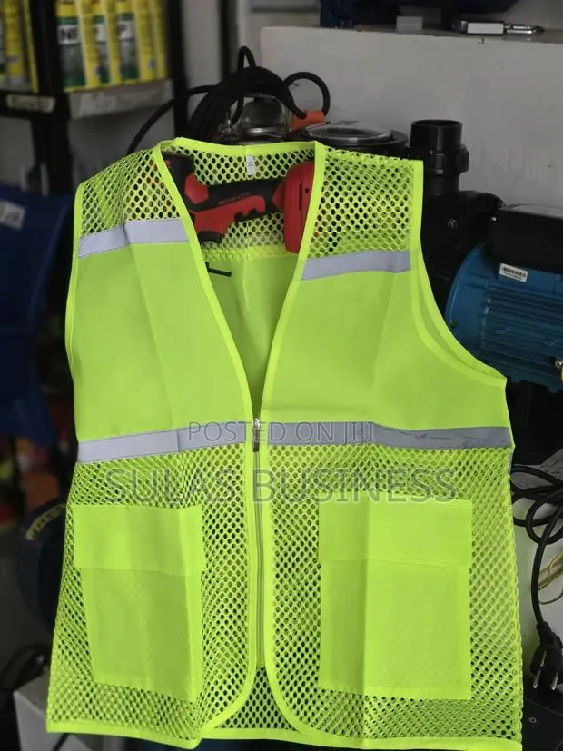 Reflectors and Live Jackets · Photo 3