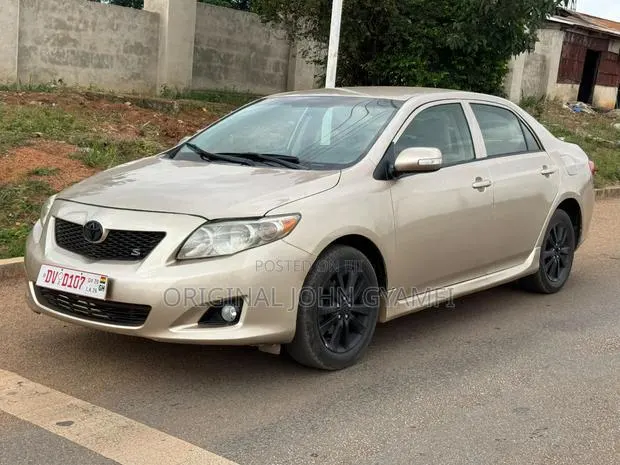 Toyota Corolla 2008 Silver · Photo 1