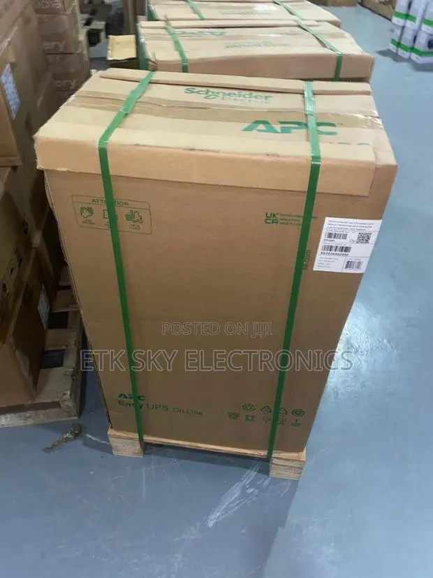 Premium APC Easy UPS Online 6000va · Photo 1