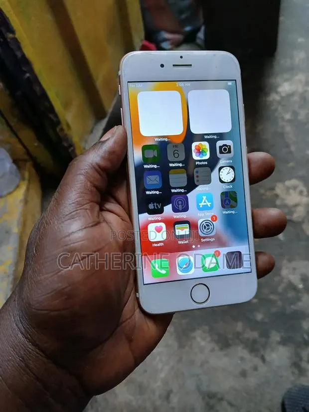 Apple iPhone 6s 64 GB Rose Gold · Photo 3