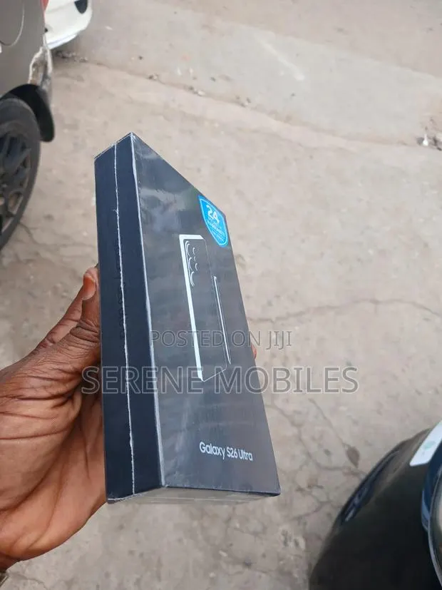 New Samsung Galaxy S26 Ultra 5G 1 TB Black · Photo 1