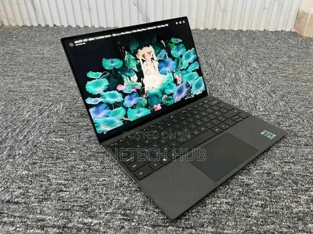 New Laptop Dell XPS 13 16GB Intel Core i7 SSD 512GB · Photo 1
