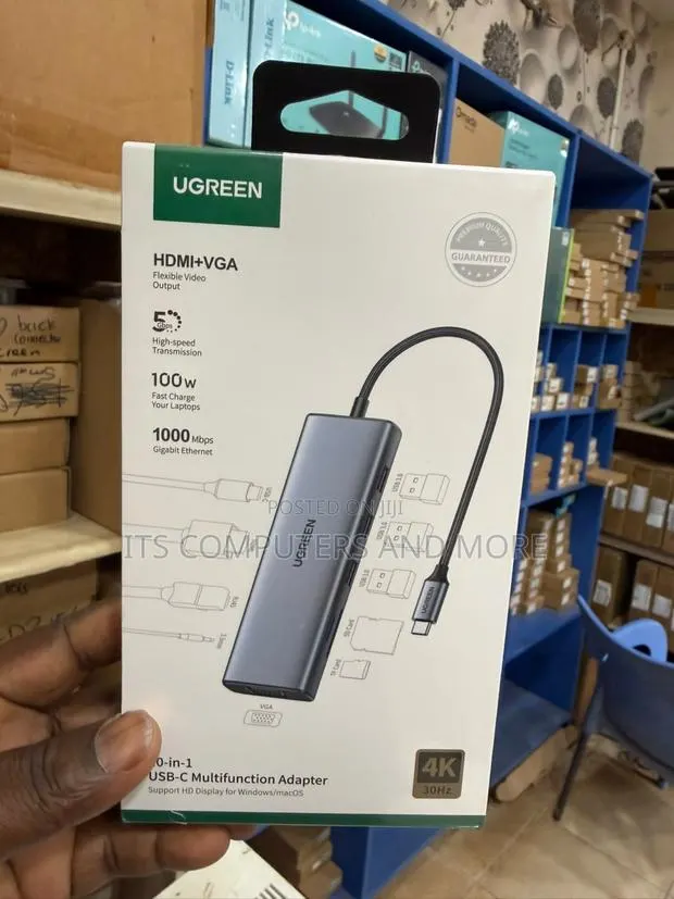 UGREEN 10-in-1 USB-C Hub · Photo 1
