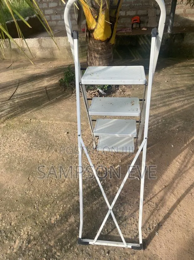 Liberti Brand Aluminum Step Ladder. · Photo 1