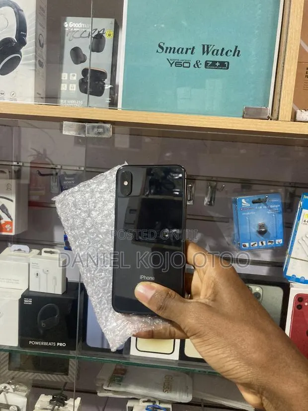 Apple iPhone XS 256 GB Black · Photo 1