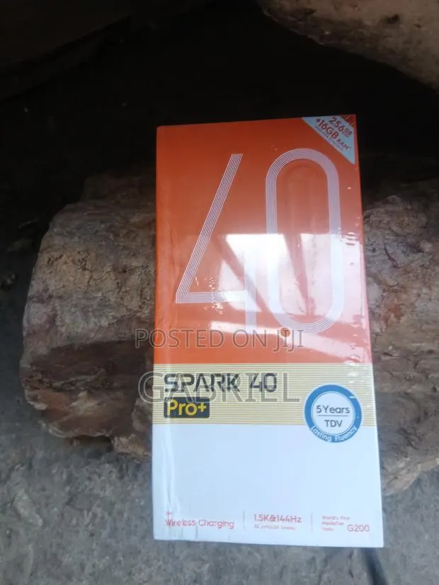 New Tecno Spark 40 Pro+ 256 GB Black · Photo 1