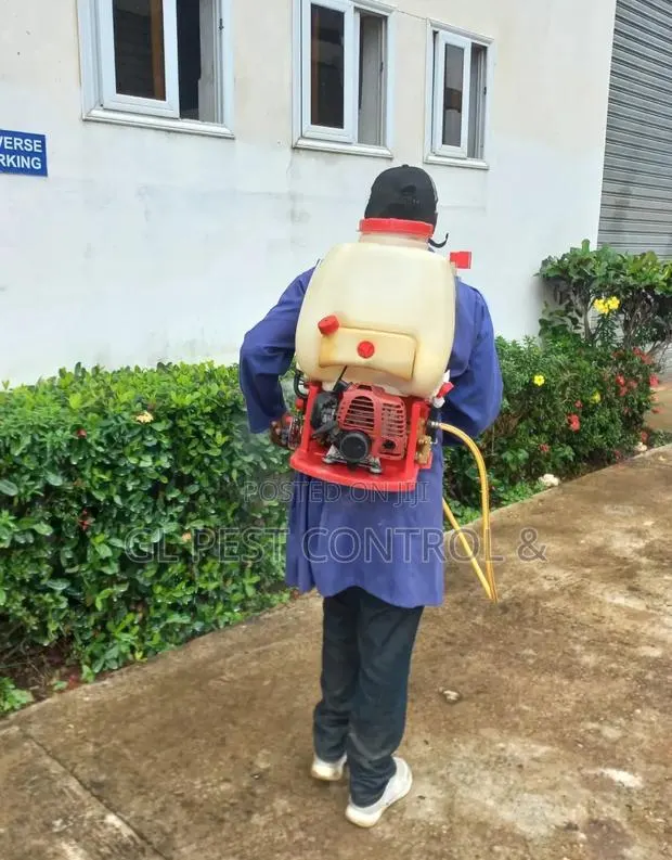 Fumigation (Pest Control) Reptiles Snake · Photo 1