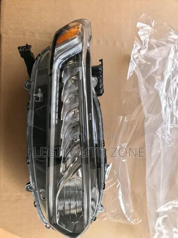 Honda Accord 2018,2019,2020,2021,2022, Headlight Half Led Available · Photo 1