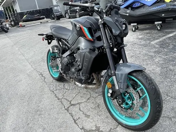 Yamaha 2023 Gray · Photo 1