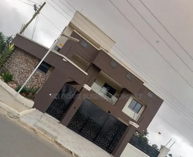 Furnished 5bdrm Mansion in Ahodwp, Kumasi Metropolitan for sale · Photo 1