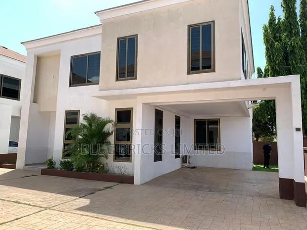 3bdrm House in Coastal, Baatsona Total for sale · Photo 1