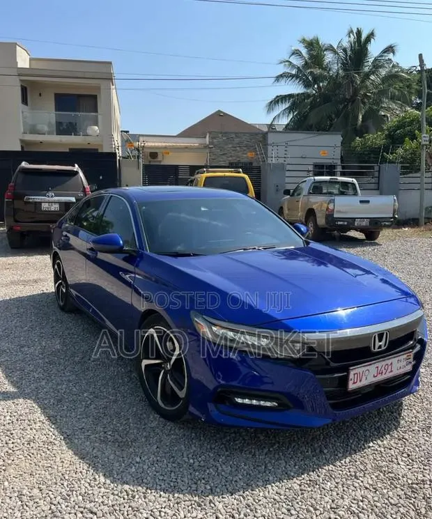 Honda Accord Touring 2.0T 2020 Blue · Photo 1
