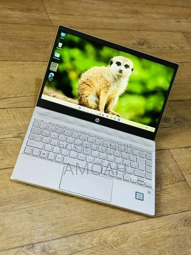 Laptop HP Pavilion 13 8GB Intel Core i5 SSD 256GB · Photo 1