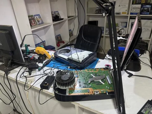 Gaming Consoles Repair Specialist ( Ps5/Ps4/Xbox Series/Xbox One) · Photo 1