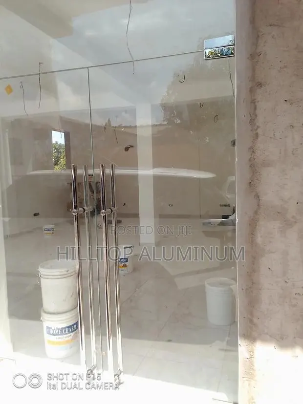 Tempered Glazz Installation for Doorr · Photo 1