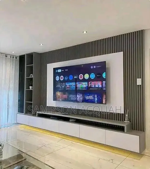 Laminated Wooden Panel Console · Photo 1