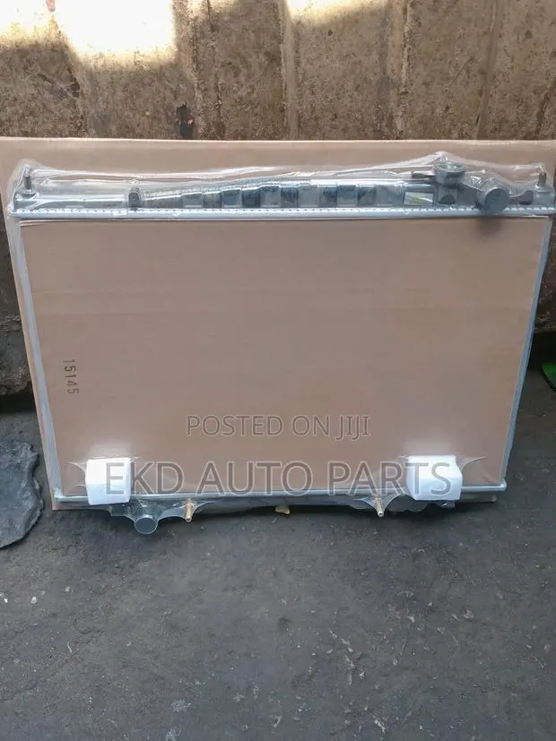 Nissan Hard Body 2005 · Photo 1
