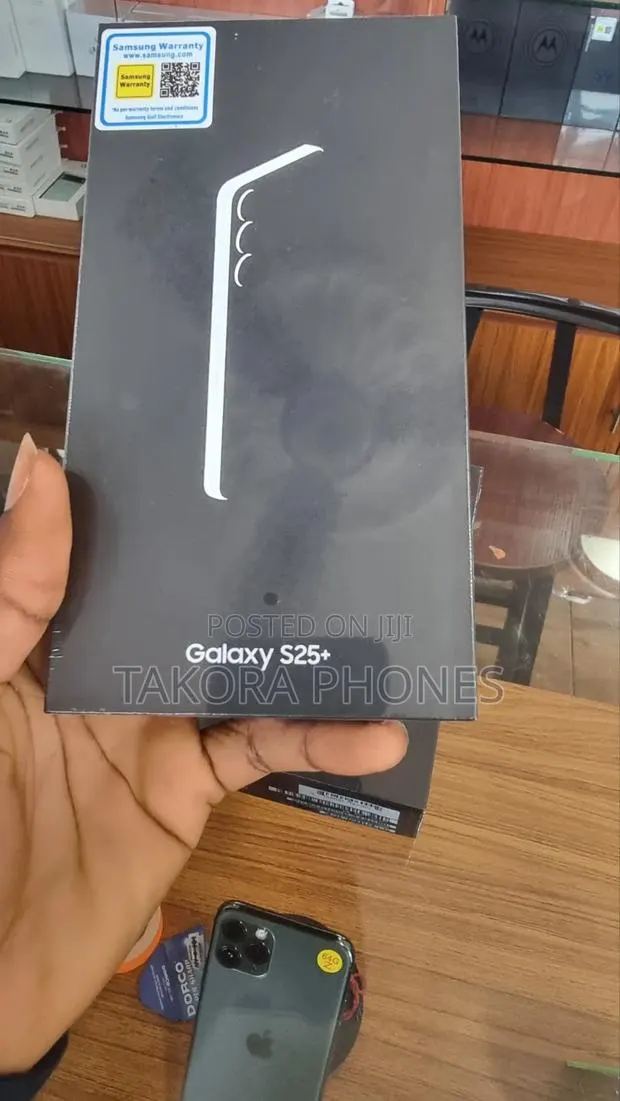 New Samsung Galaxy S25+ 256 GB Gray · Photo 1