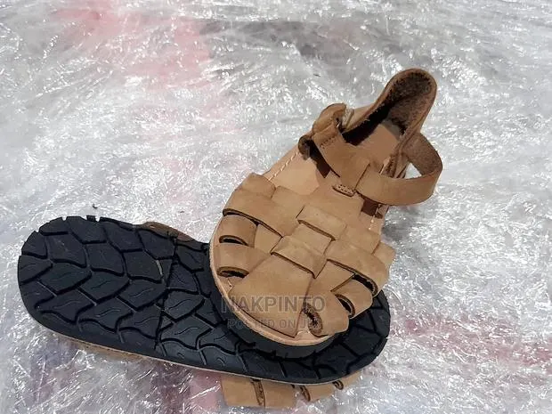 Sandals Comfortable Wear · Photo 1