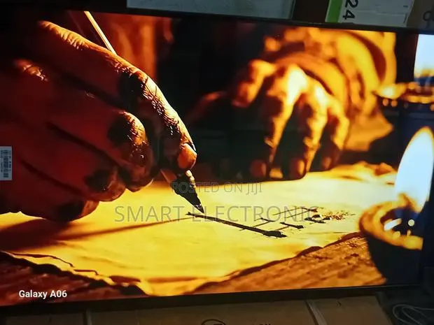 Samsung 43-Inch Led Smart Television – Sleek Modern Design · Photo 1