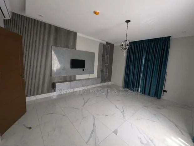 Furnished 5bdrm House in Airport West for rent · Photo 5