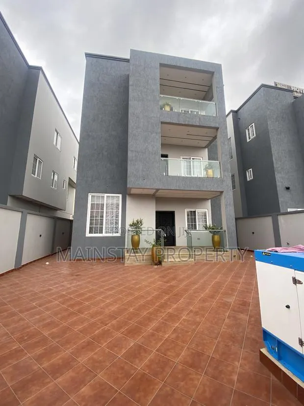 Furnished 5bdrm House in Mainstay Estates, East Legon for rent · Photo 1