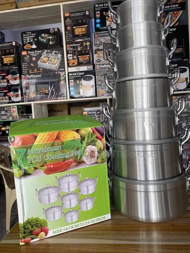 Kitchen Essentials Pot Bundle · Photo 1
