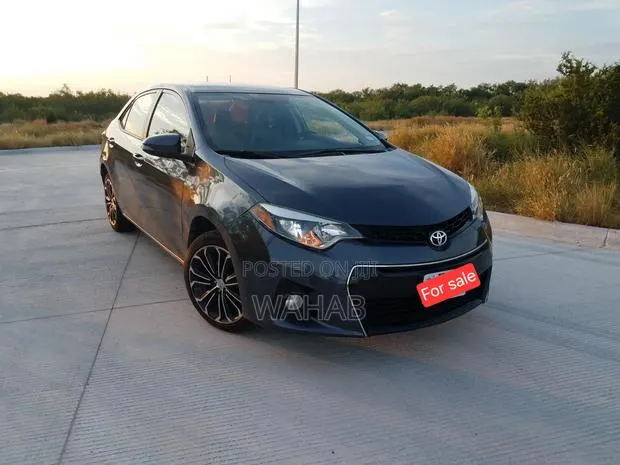Toyota Alphard 2.4 Petrol AWD 2015 Black · Photo 1