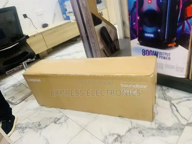 Newly Sealed in Box Samsung Q930f Sound Bar With Woofer · Photo 1
