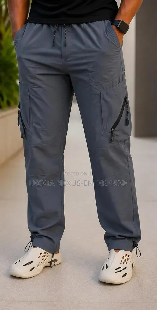 Cargo Pants/ Trousers · Photo 1