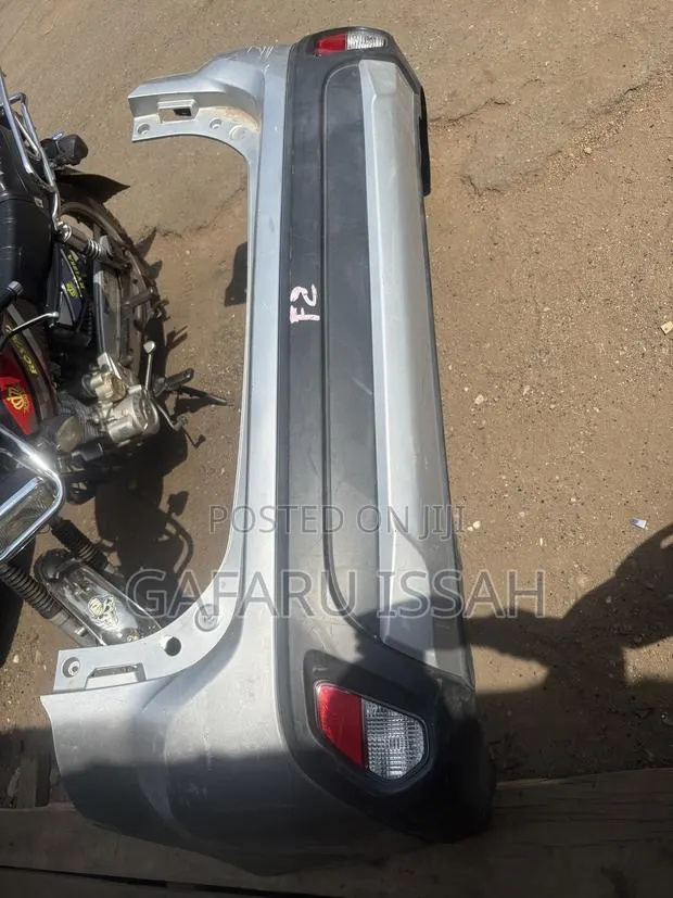 Mistubishi Outlander 2016 Back Bumper Complete · Photo 1