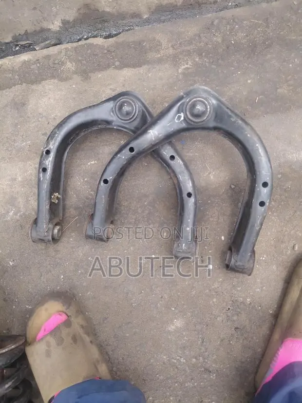 Upper Arm Nissan Armada, Titan, Infiniti Qx56 · Photo 1