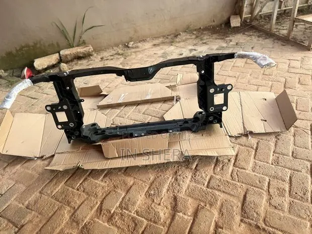 Honda Civic 2017 2017 2018 2019 2020 2021 Radiator Support Available · Photo 1