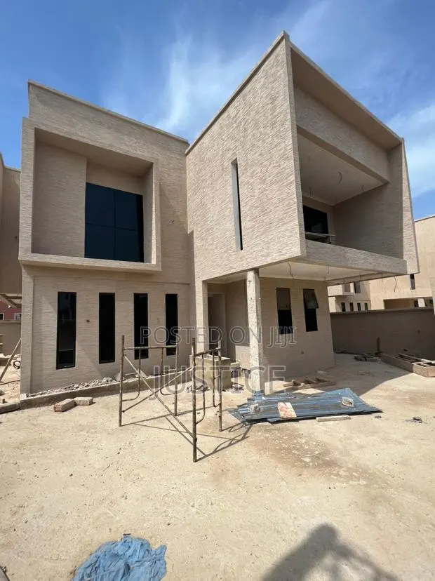 3bdrm Duplex in North Kaneshie for sale · Photo 1