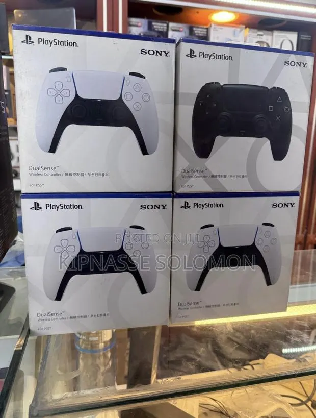 PS5 Controller Brand New Original · Photo 1