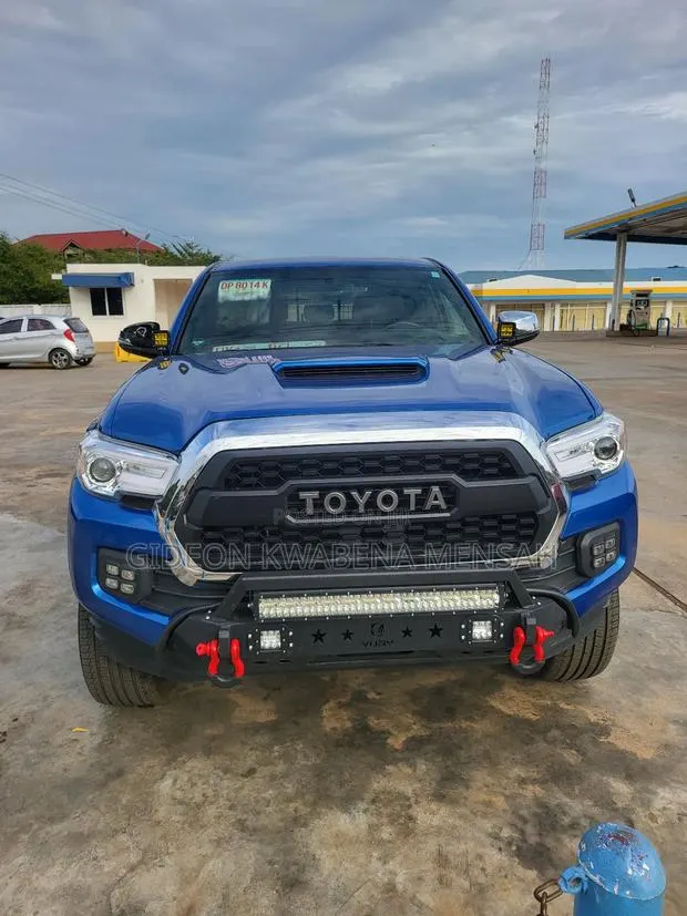Toyota Tacoma Limited 2017 Blue