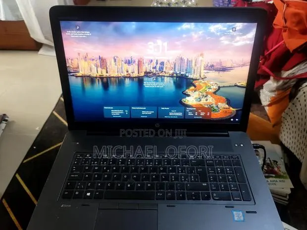 Laptop HP ZBook 17 G4 16GB Intel Core i7 SSD 500GB · Photo 1