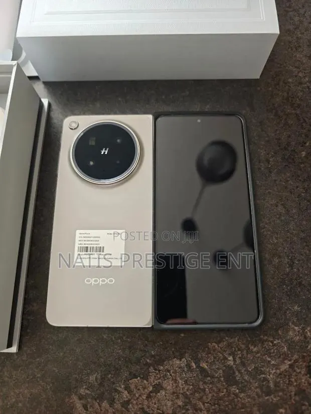 New Oppo Find N6 256 GB Silver · Photo 1