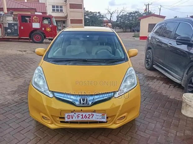 Honda Fit 2012 Pearl · Photo 1