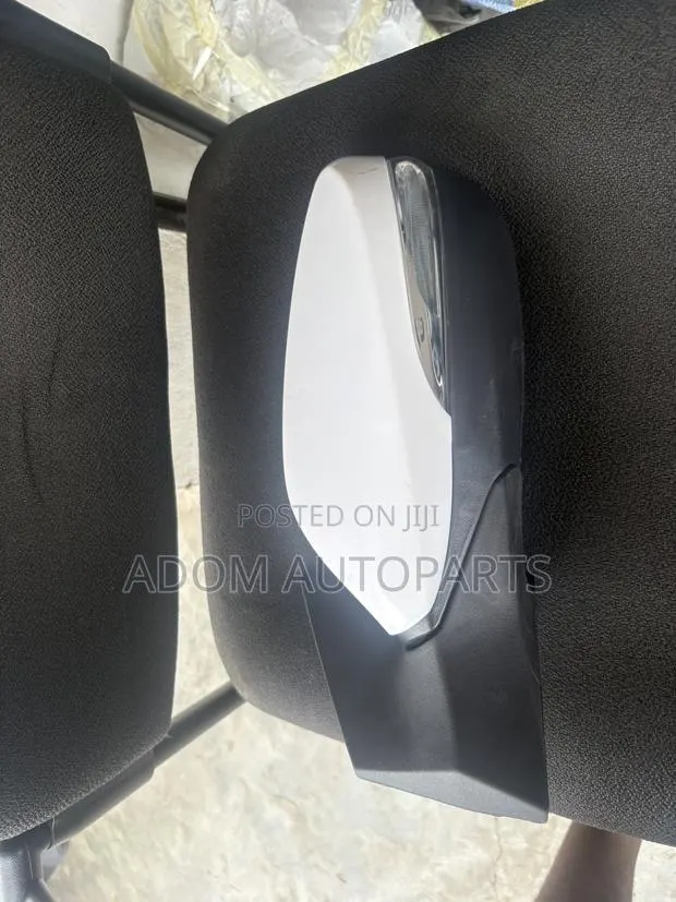 Hyundai Elantra Side Mirror 2014 2015 2016 · Photo 1