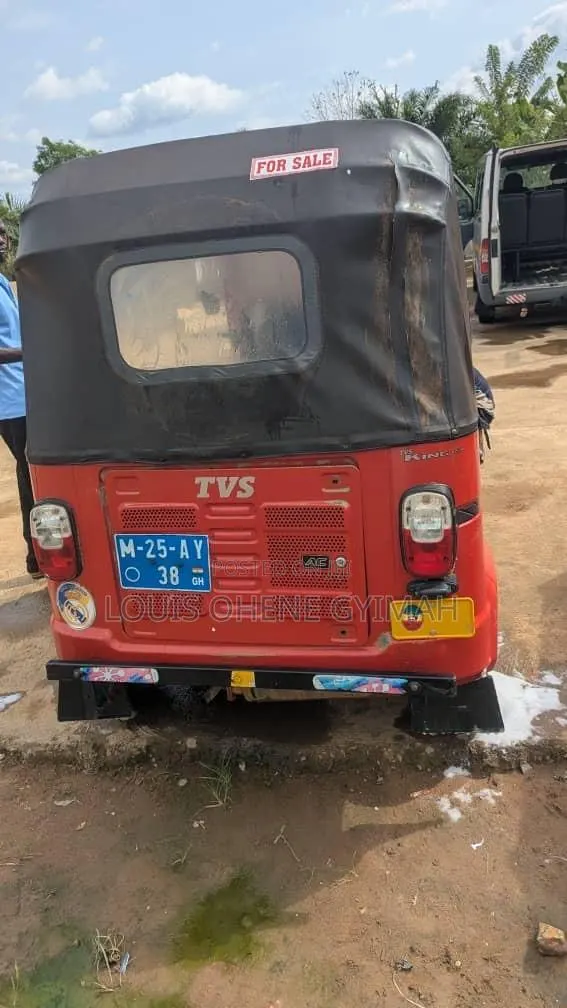 TVS King Deluxe Plus iTouch Start 2025 Red · Photo 1