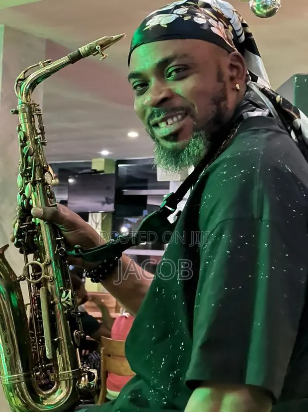 Saxophonist · Photo 4