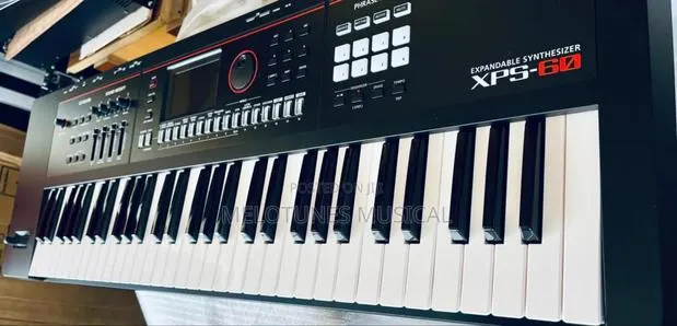 Roland XPS-60 Expandable Synthesizer Keyboard. · Photo 1