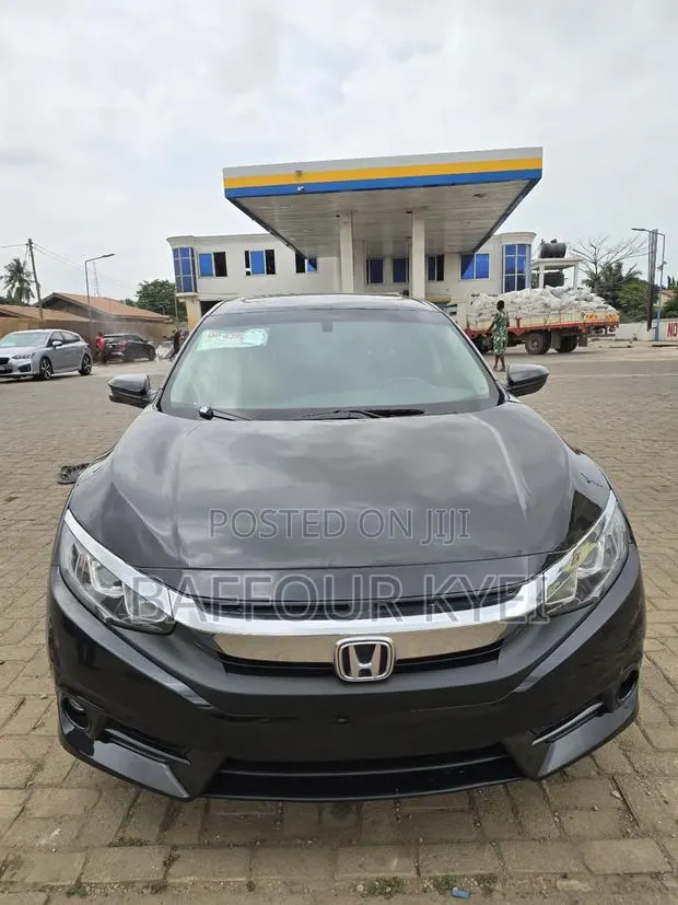 Honda Civic EX Sedan 2018 Black · Photo 1