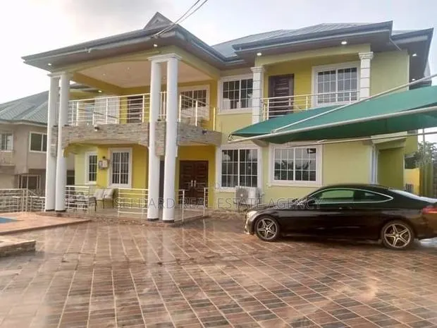 5bdrm House in Nsawam Adoagyiri Municipal for sale · Photo 1