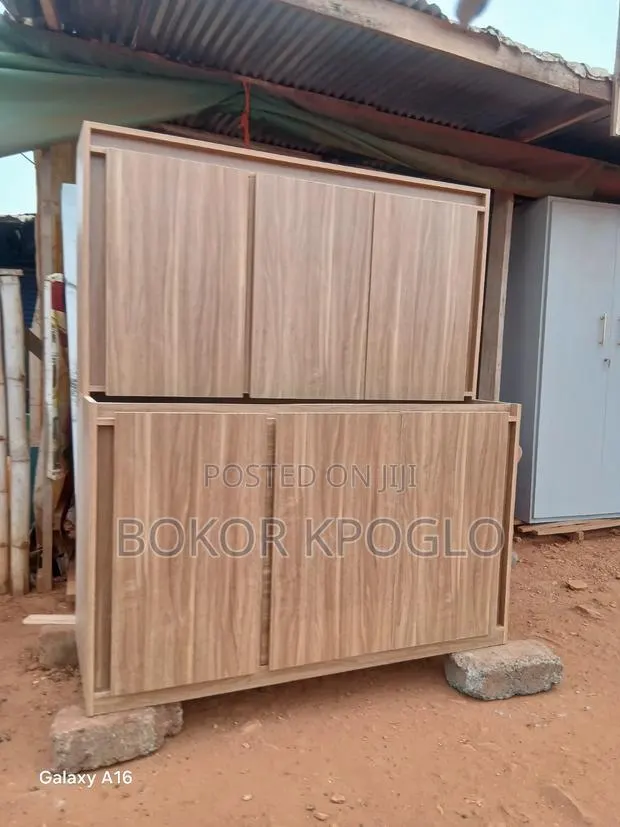 Kitchen Cabinet Decor Design Man Is Available · Photo 1