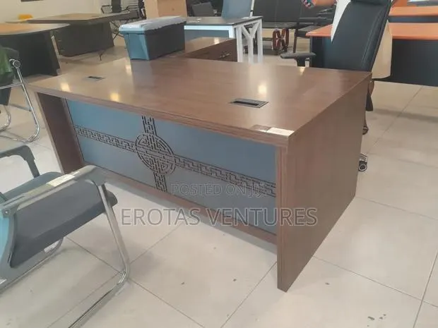 1.8m Executive L-Shape Desk · Photo 1